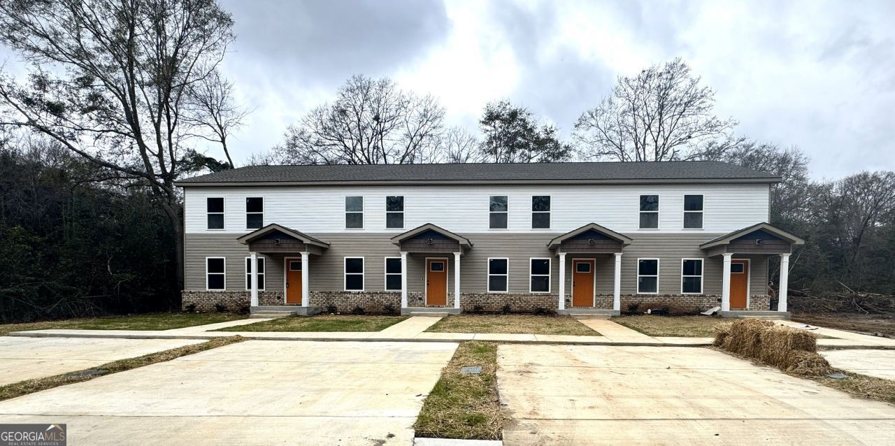 305 N 4th Street, Warner Robins, GA 31093 Main Photo