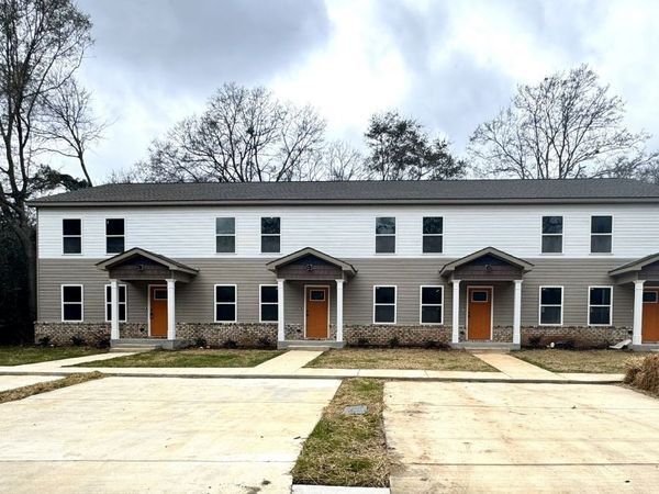 305 N 4th Street, Warner Robins, GA 31093