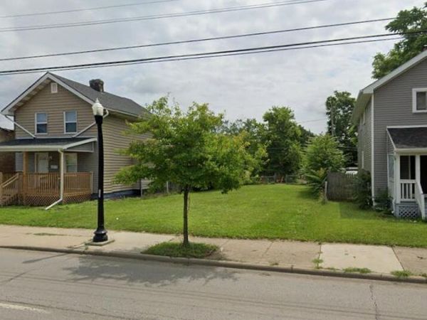 2126 Cleveland Avenue , Columbus, OH 43211