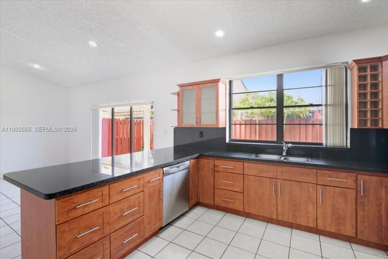 13521 SW 62nd St, Unit 119, Miami, FL 33183 Photo