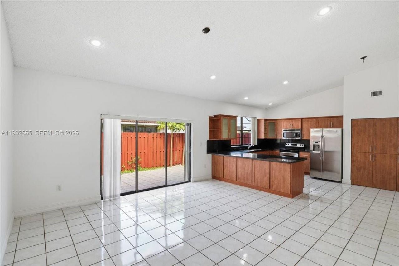 13521 SW 62nd St, Unit 119, Miami, FL 33183 Photo