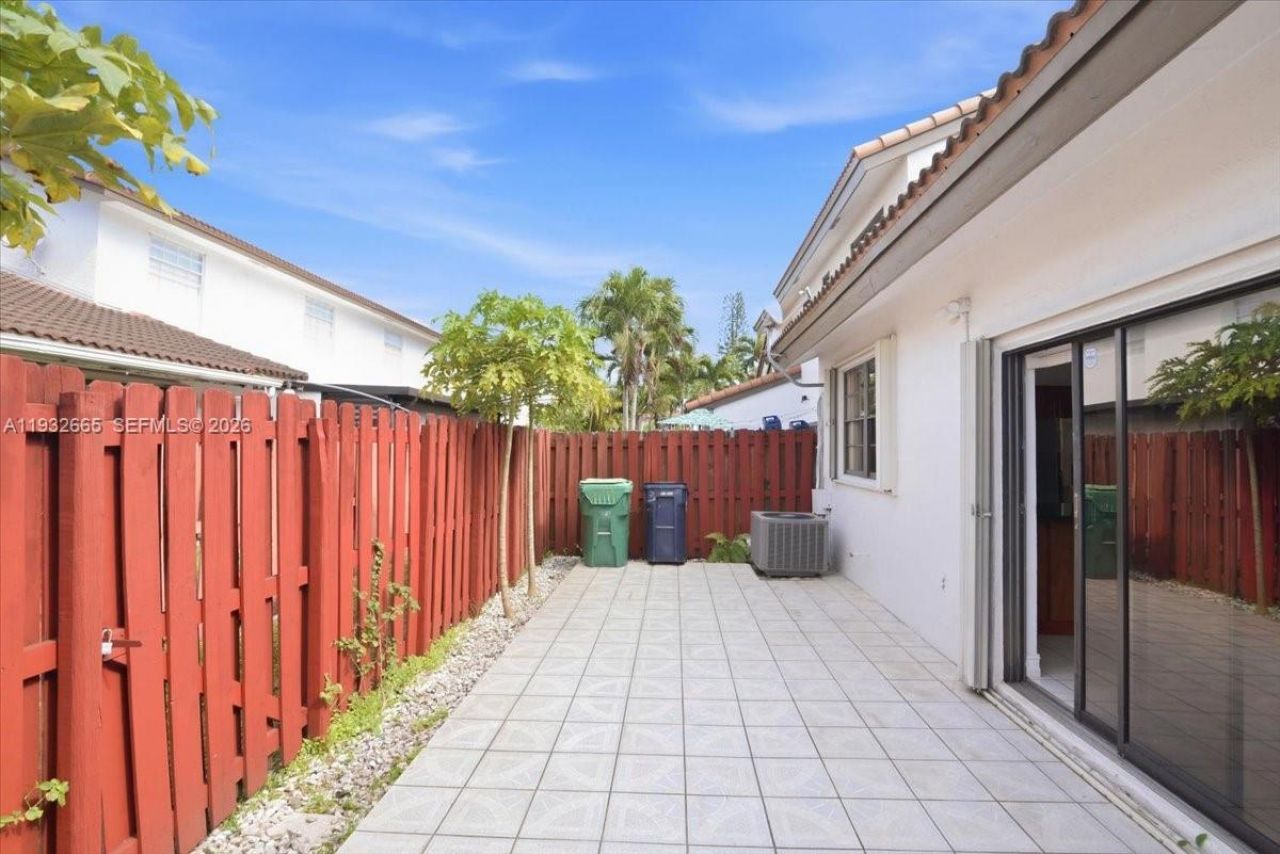 13521 SW 62nd St, Unit 119, Miami, FL 33183 Photo