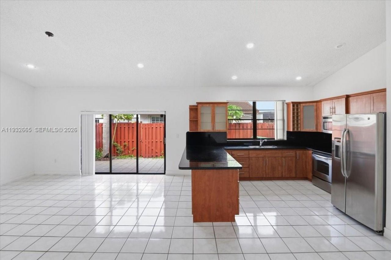 13521 SW 62nd St, Unit 119, Miami, FL 33183 Photo