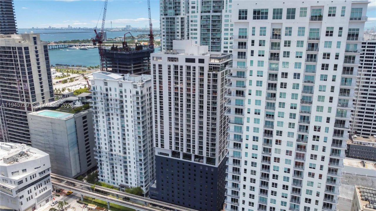 227 NE 2nd St, Unit 2506, Miami, FL 33132 Photo