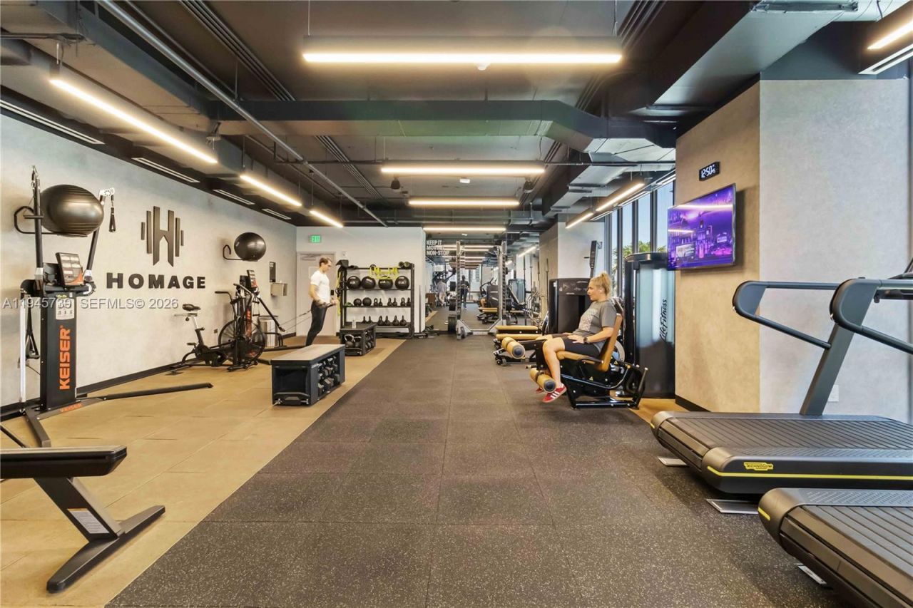 227 NE 2nd St, Unit 2506, Miami, FL 33132 Photo