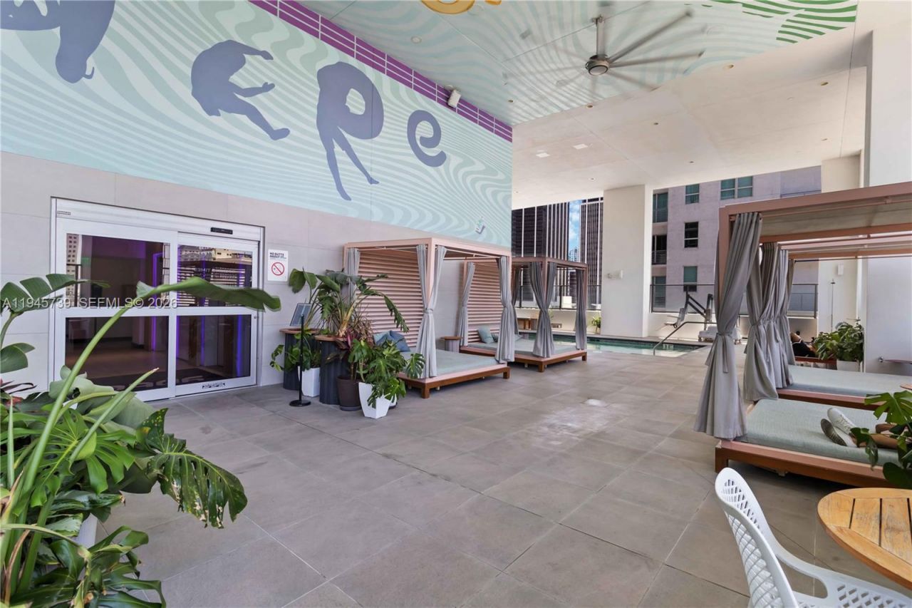 227 NE 2nd St, Unit 2506, Miami, FL 33132 Photo