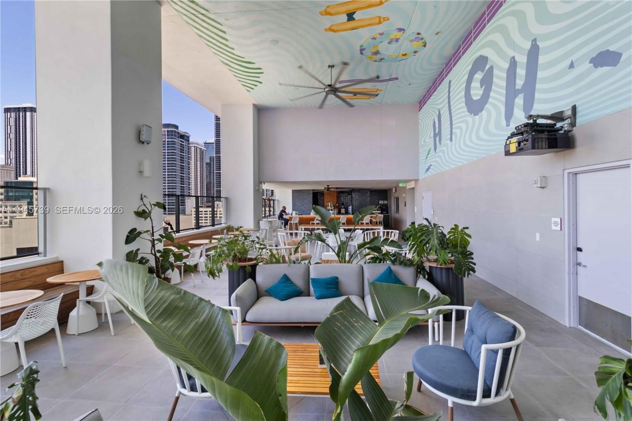 227 NE 2nd St, Unit 2506, Miami, FL 33132 Photo