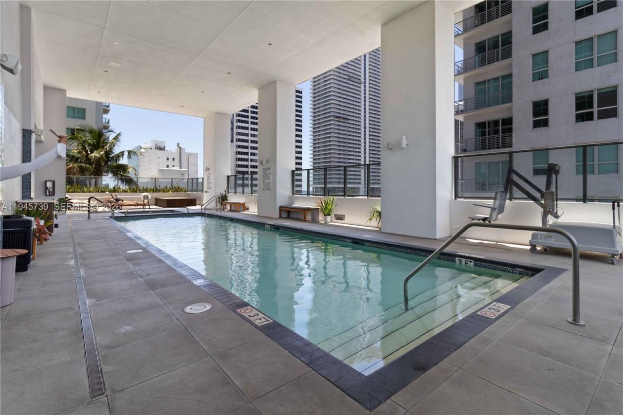 227 NE 2nd St, Unit 2506, Miami, FL 33132 Photo