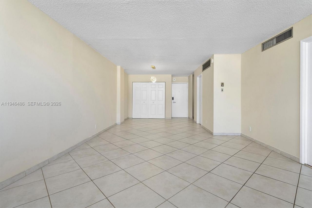 6770 Indian Creek Dr , Unit 8R, Miami Beach, FL 33141 Photo