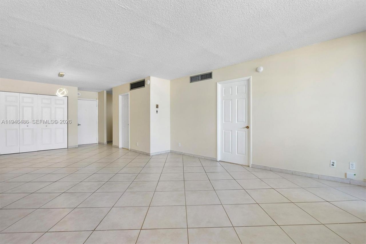 6770 Indian Creek Dr , Unit 8R, Miami Beach, FL 33141 Photo