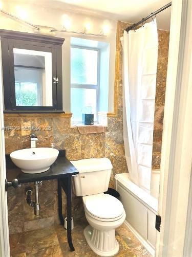 717 NE 16th Ave, Unit 717A, Fort Lauderdale, FL 33304 Photo