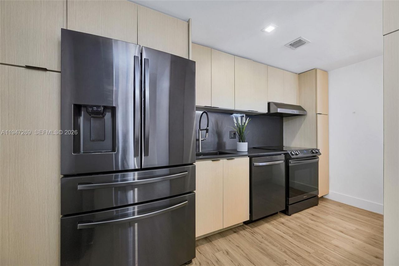 275 NE 18th St, Unit 1207, Miami, FL 33132 Photo