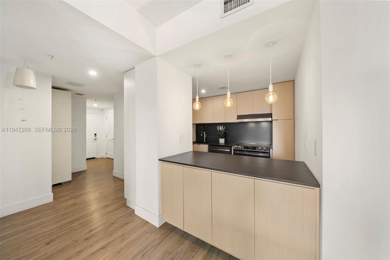 275 NE 18th St, Unit 1207, Miami, FL 33132 Photo
