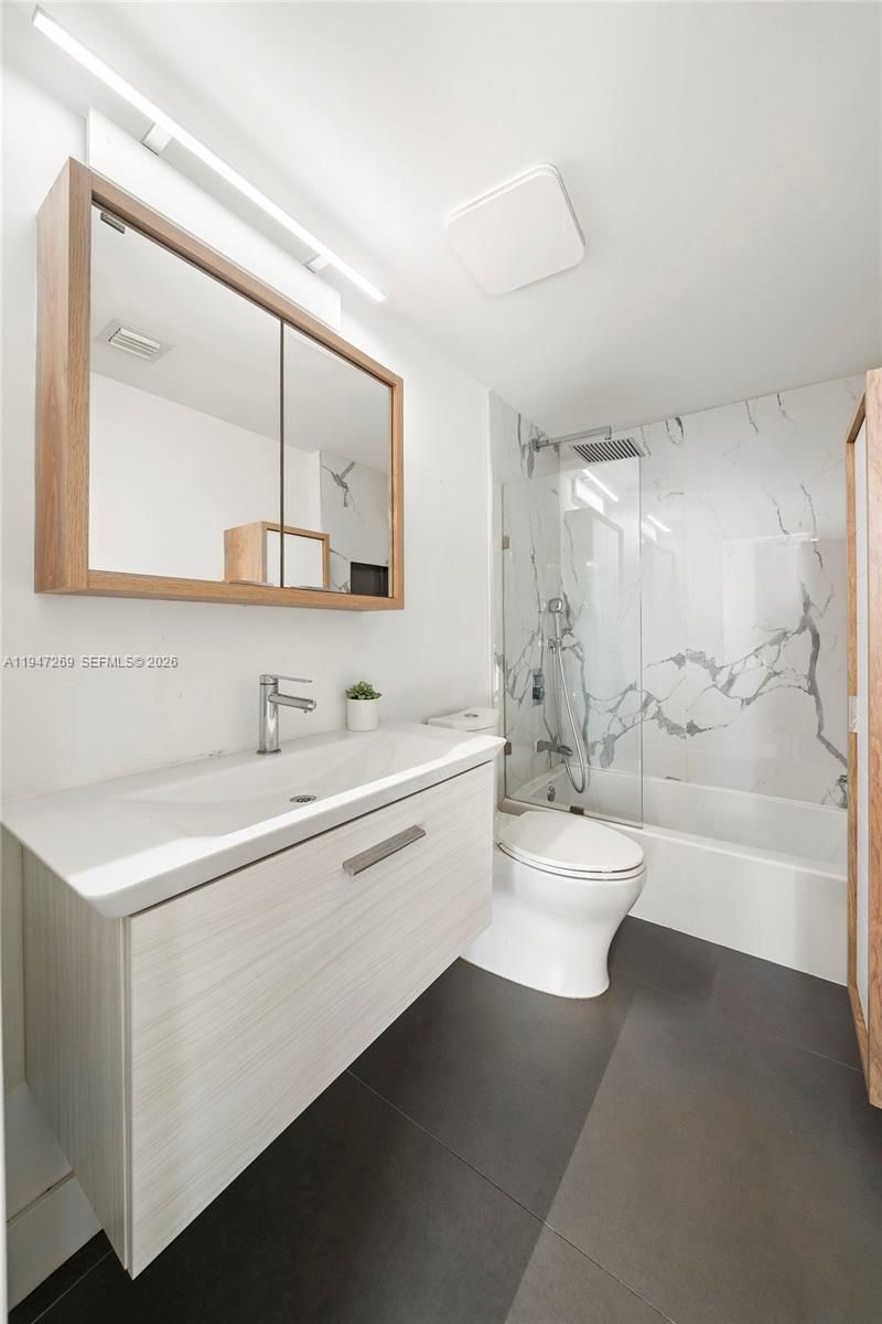 275 NE 18th St, Unit 1207, Miami, FL 33132 Photo