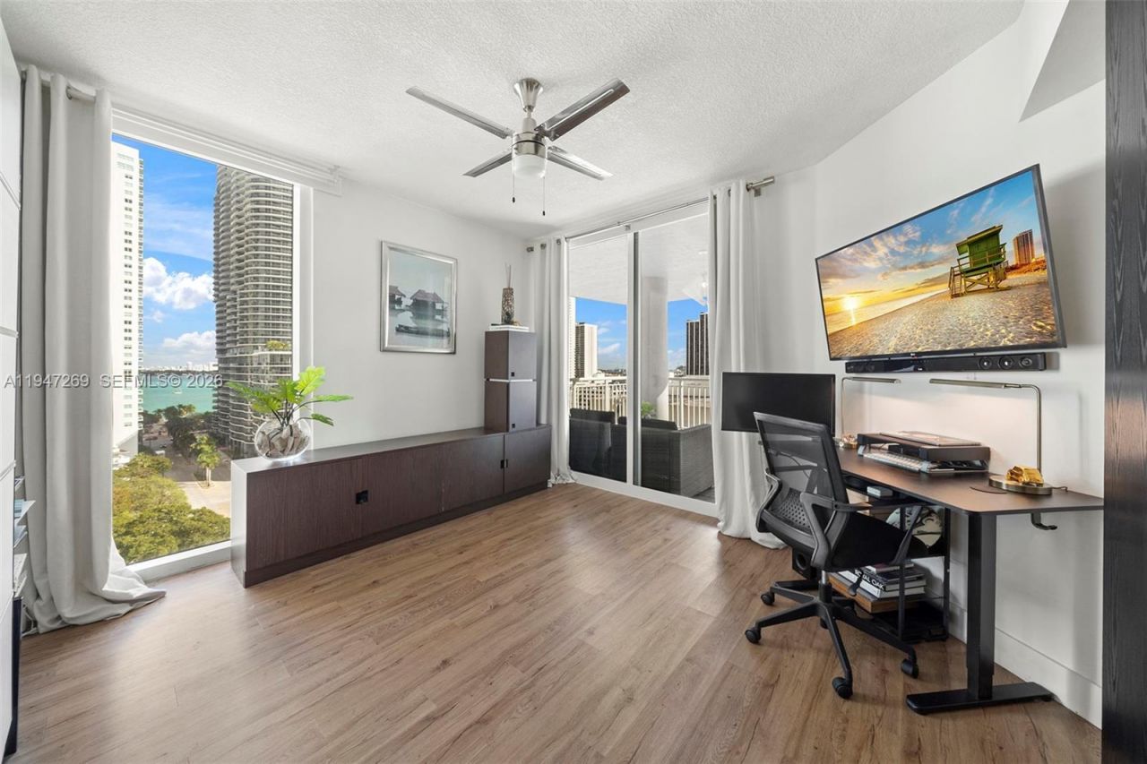 275 NE 18th St, Unit 1207, Miami, FL 33132 Photo