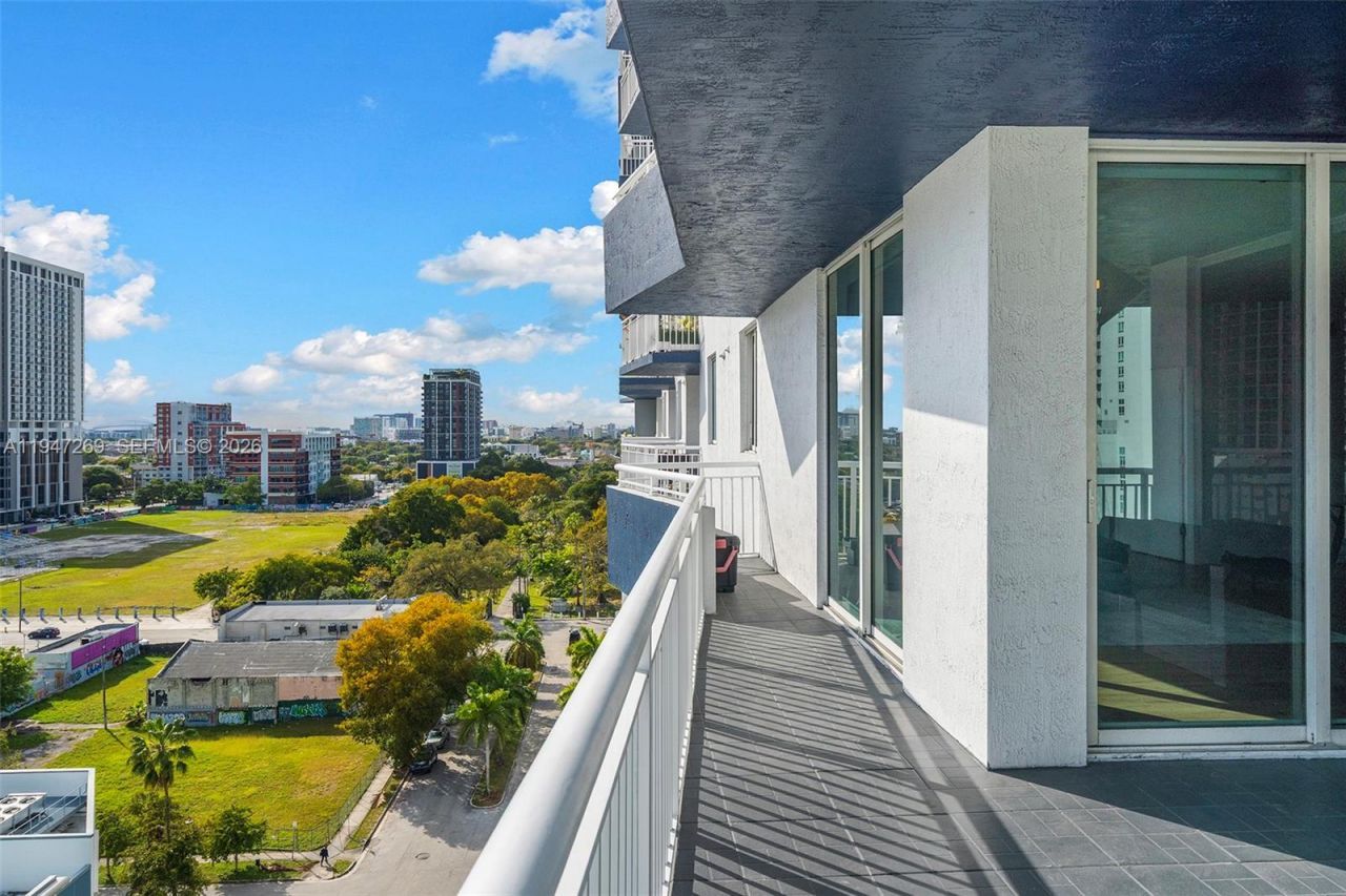 275 NE 18th St, Unit 1207, Miami, FL 33132 Photo