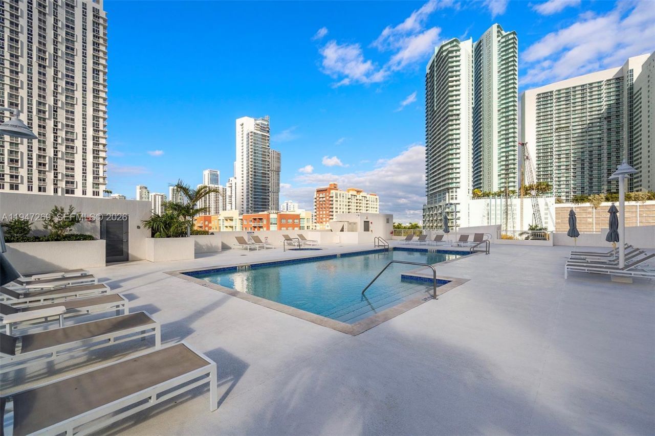 275 NE 18th St, Unit 1207, Miami, FL 33132 Photo