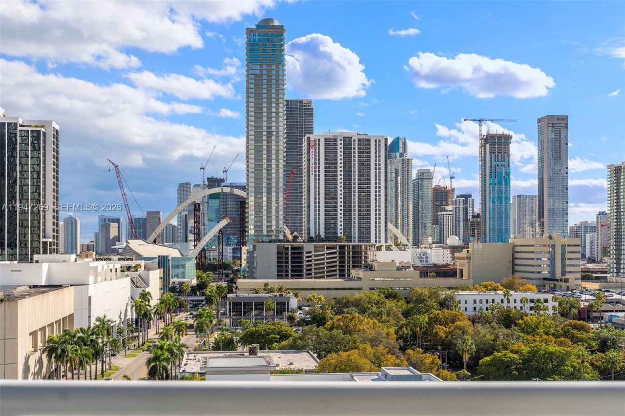 275 NE 18th St, Unit 1207, Miami, FL 33132 Photo