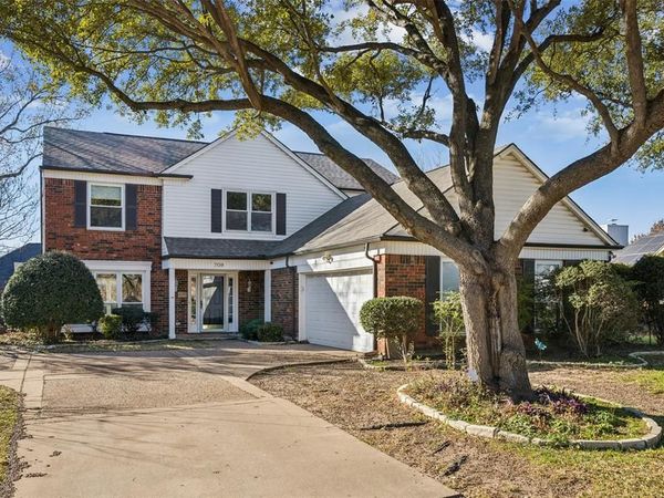 709 Bridget Way, Hurst, TX 76054