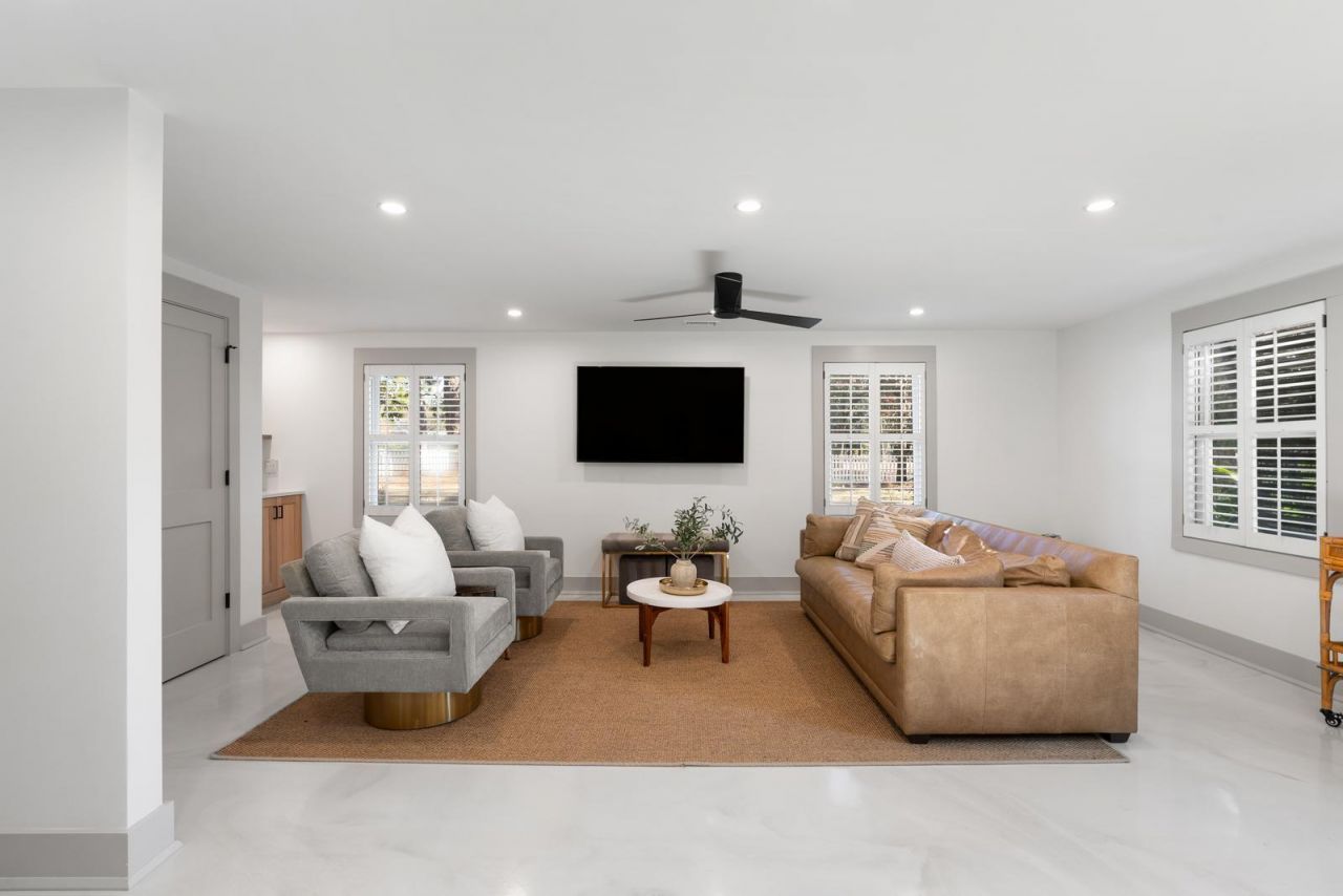 412 Palm Street Photo 17