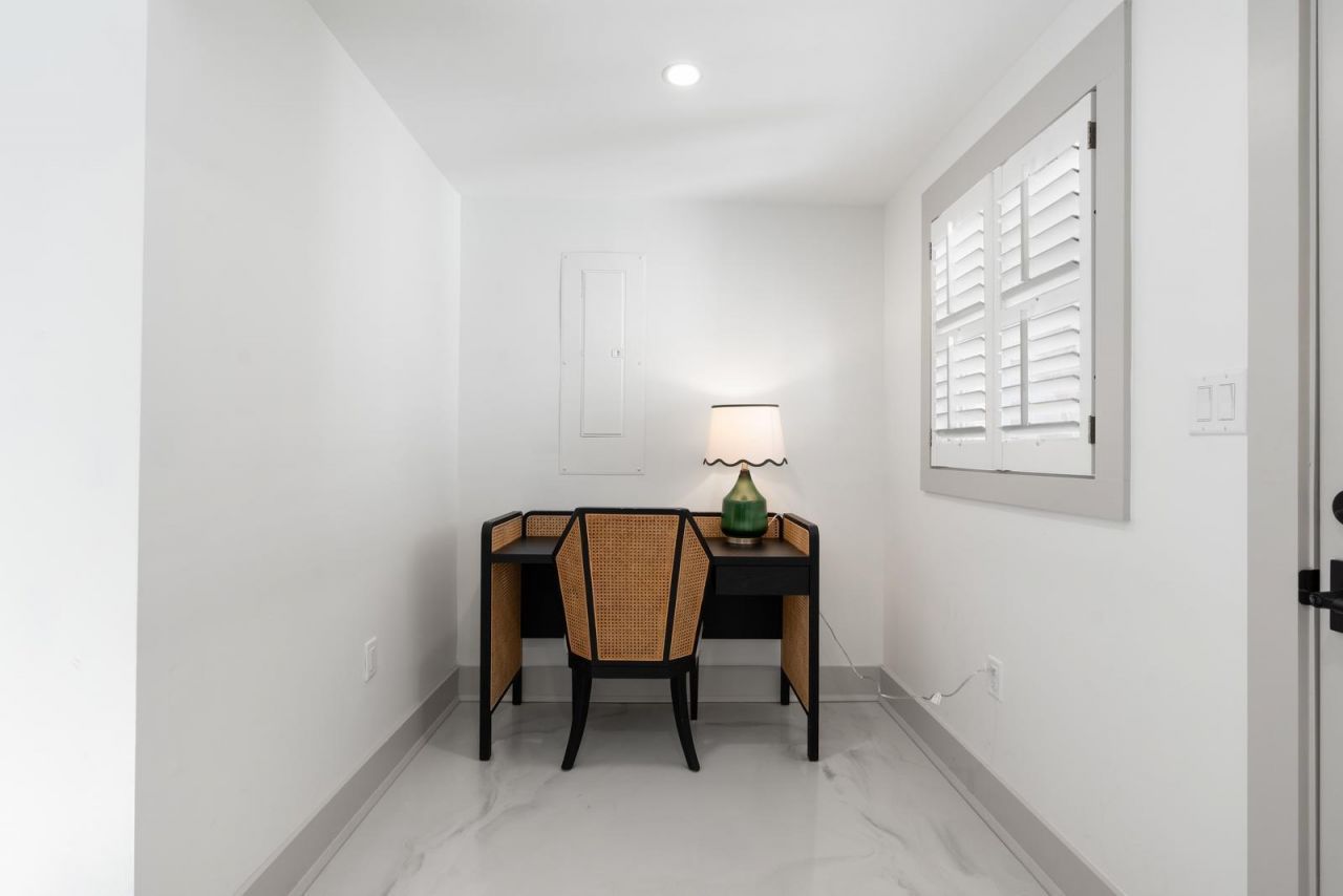 412 Palm Street Photo 22