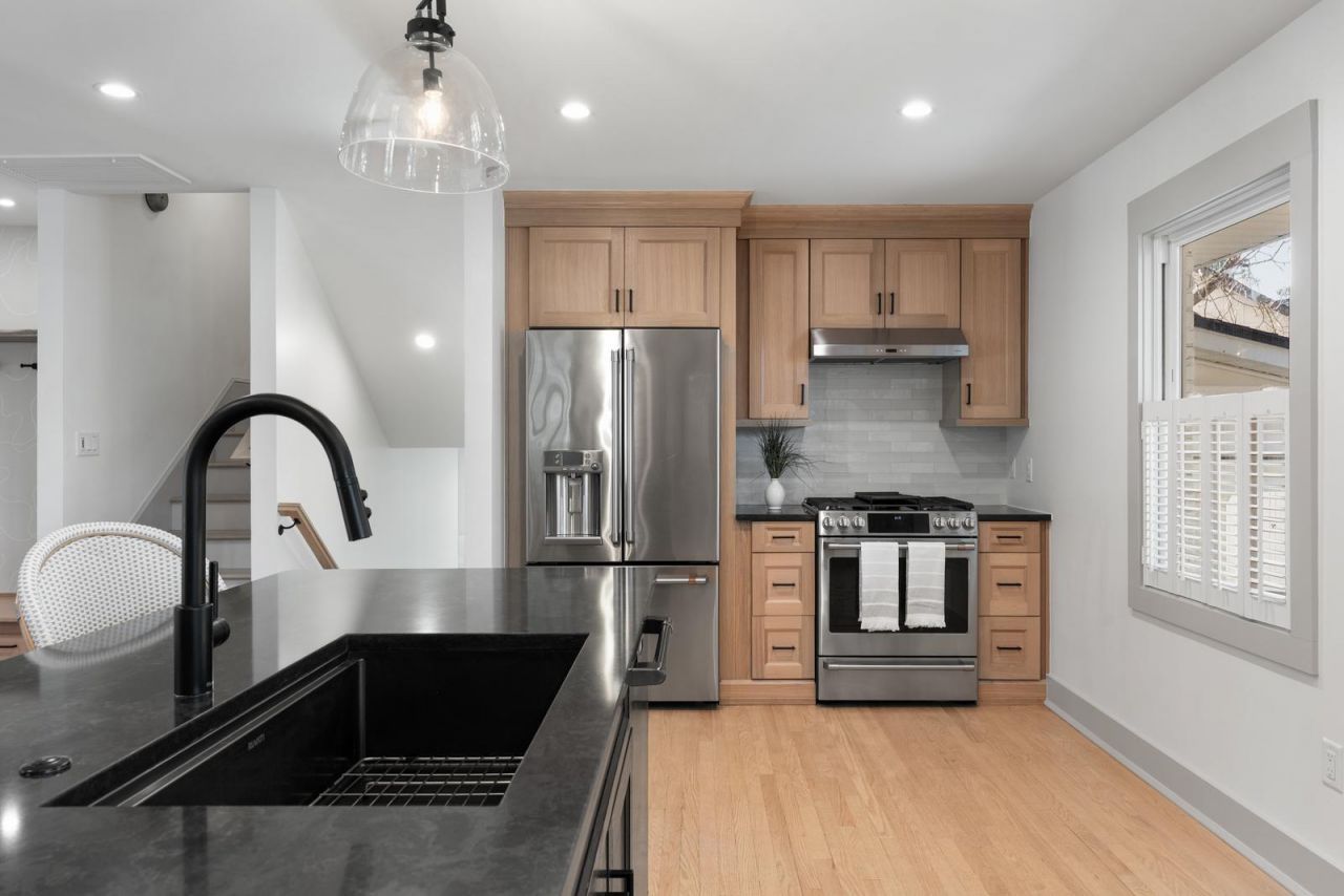 412 Palm Street Photo 8