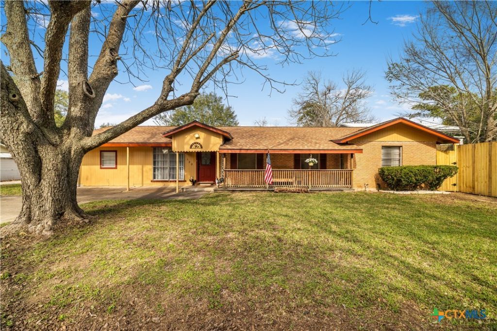120 Live Oak, Lolita, TX 77971 Main Photo