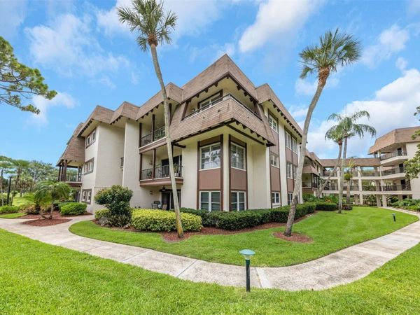 3035 COUNTRYSIDE BOULEVARD, Unit 16B, CLEARWATER, FL 33761