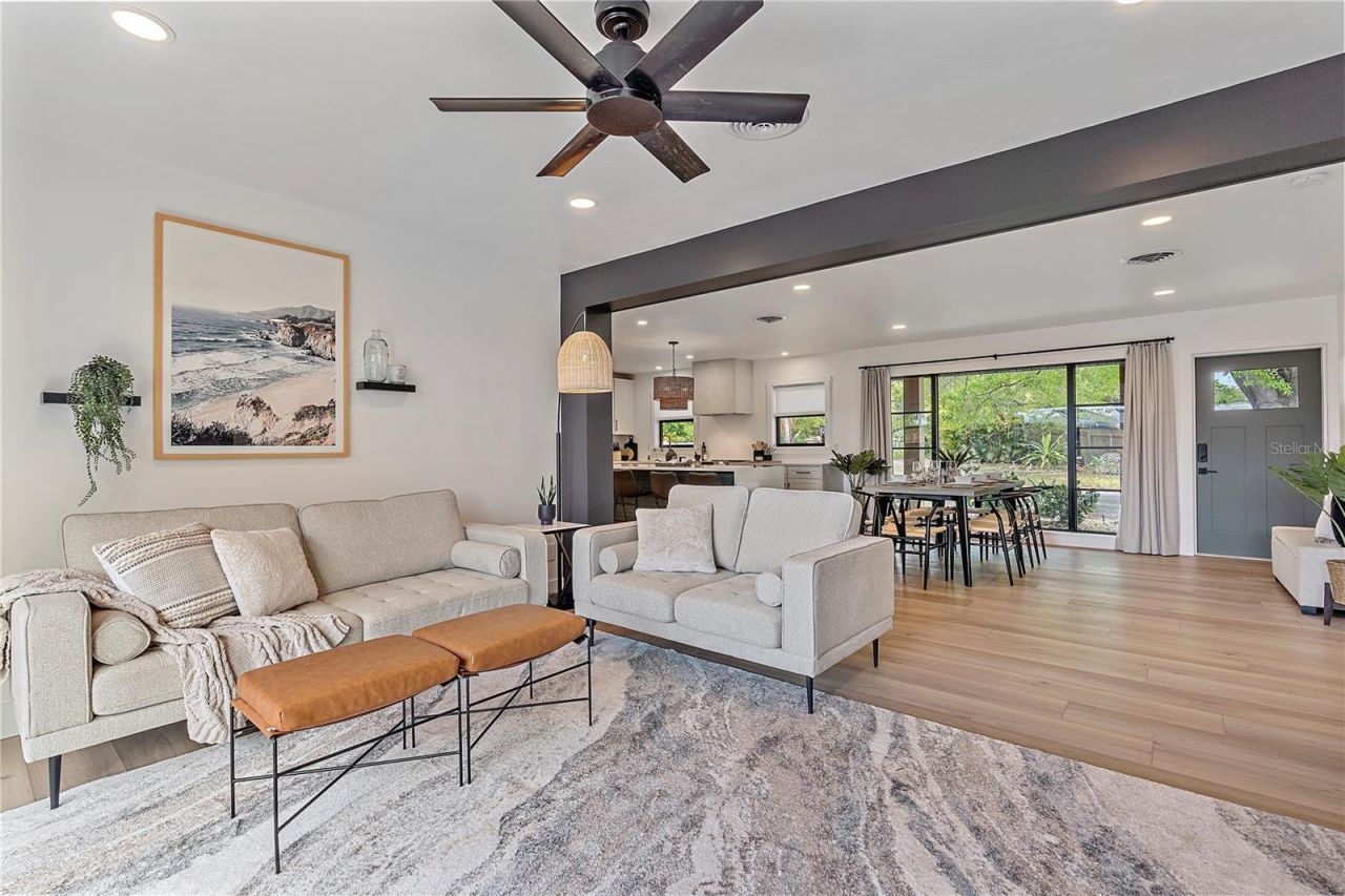 2402 Wisteria Street, Sarasota, FL 34239 Photo