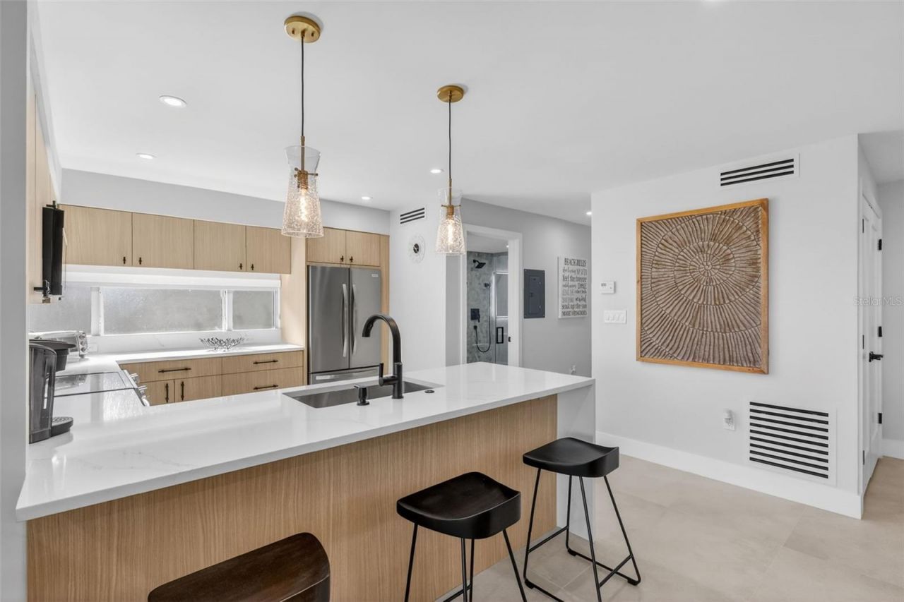 6063 E Peppertree Way, Unit 111, Sarasota, FL 34242 Photo