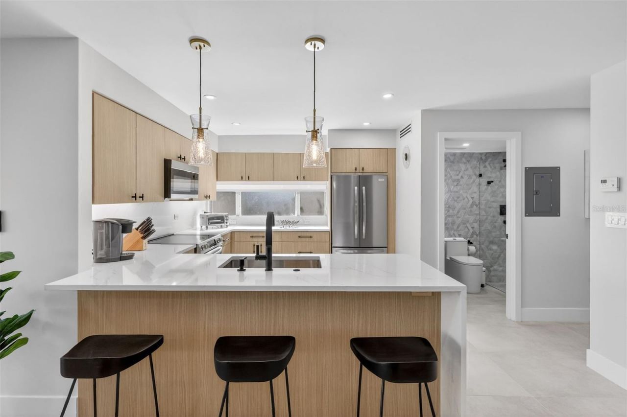 6063 E Peppertree Way, Unit 111, Sarasota, FL 34242 Photo