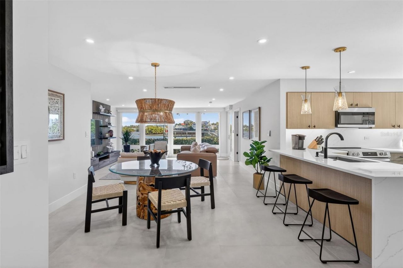 6063 E Peppertree Way, Unit 111, Sarasota, FL 34242 Photo