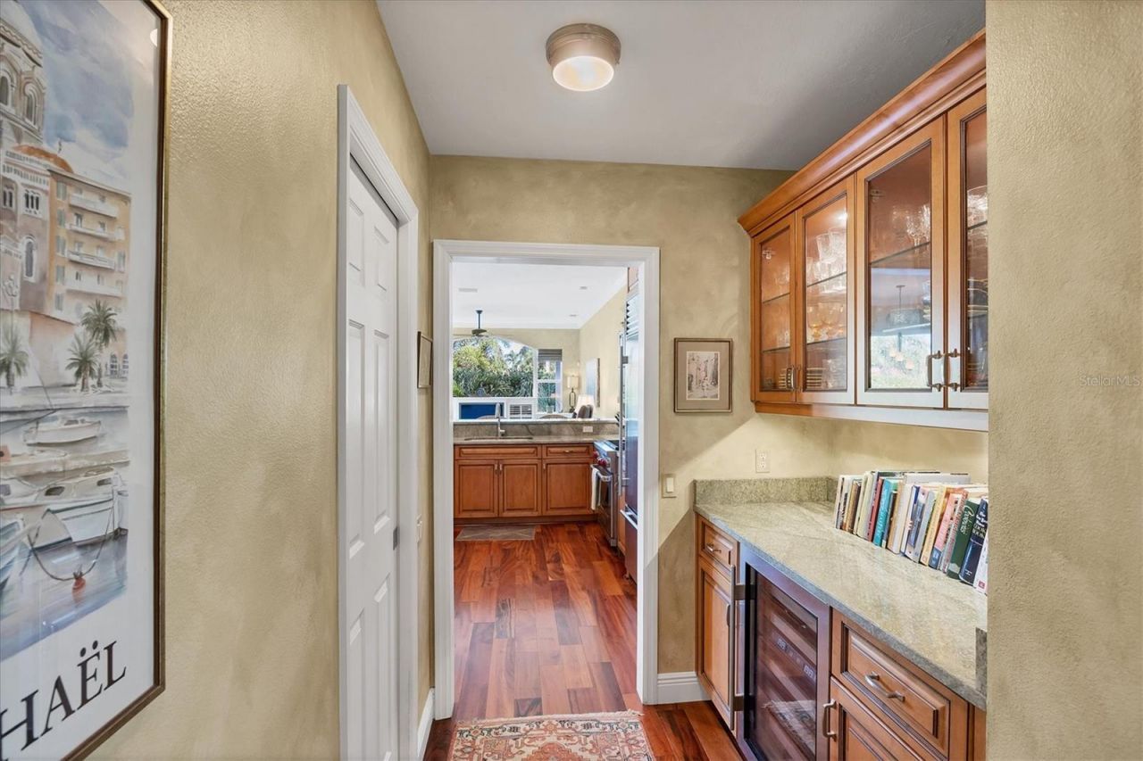 381 Bob White Drive, Sarasota, FL 34236 Photo