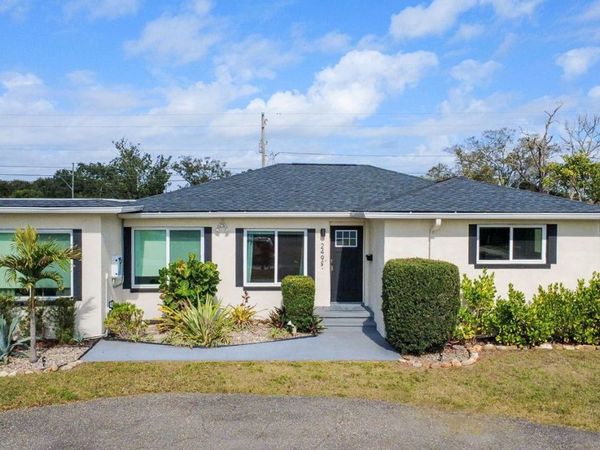 2495 37TH AVENUE N, ST PETERSBURG, FL 33713