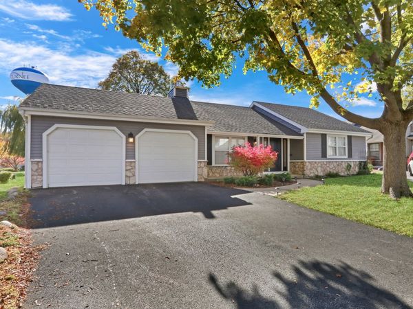 658 White Court, Gurnee, IL 60031