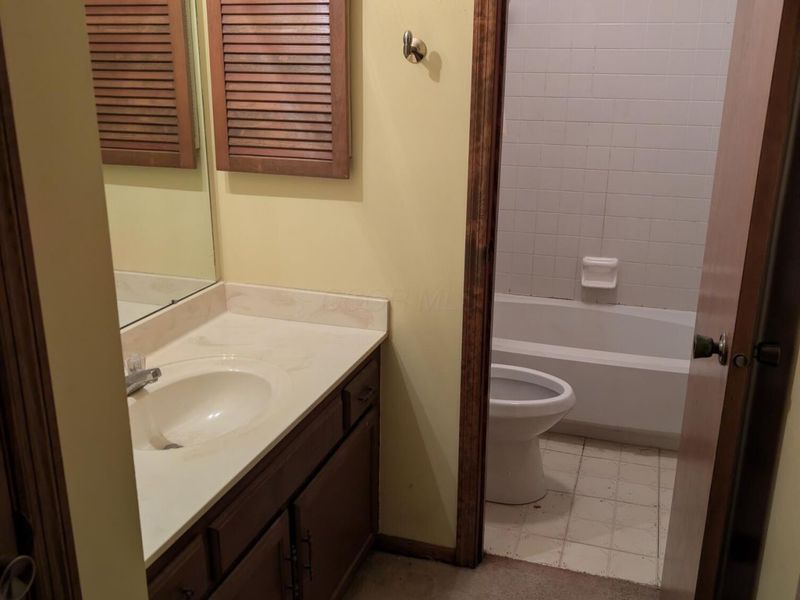 5354 Shannon Lane, Unit 71, Columbus, OH 43235 Photo 11