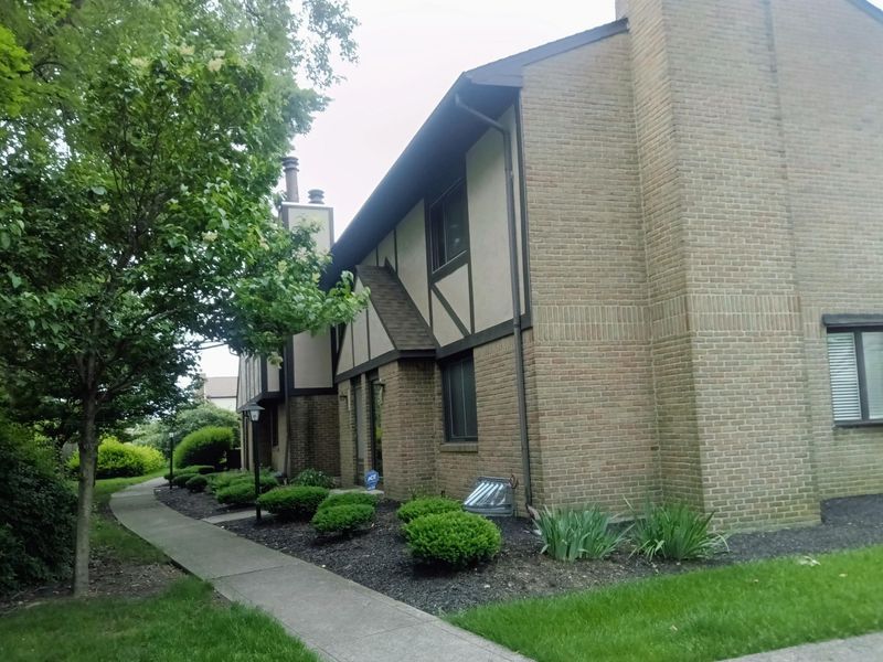 5354 Shannon Lane, Unit 71, Columbus, OH 43235 Photo 2