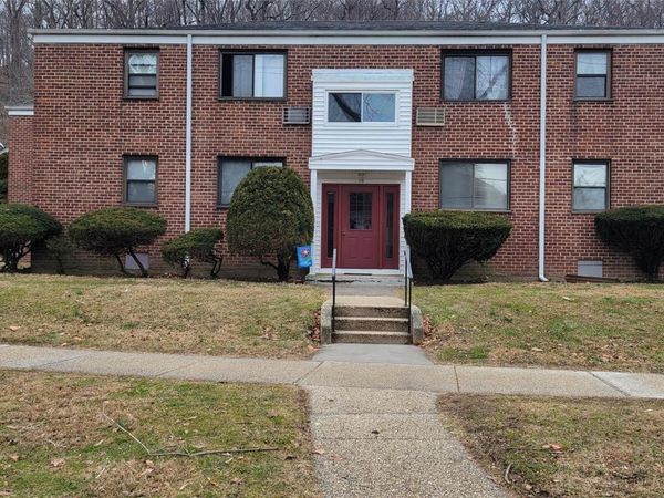 19 Lawrence Drive, Unit A, White Plains, NY 10603