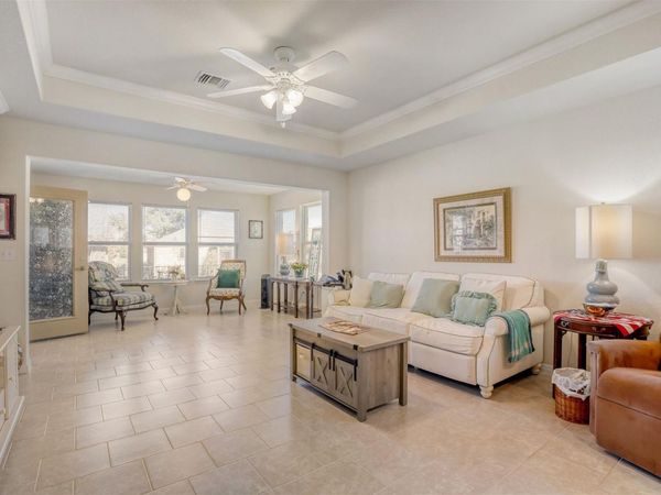 217 Comal LN, Georgetown, TX 78633