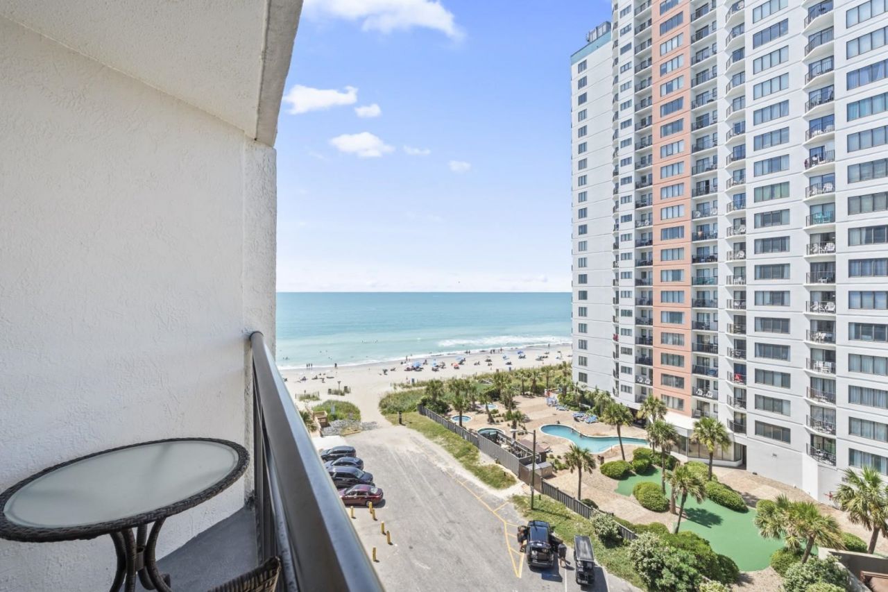 1501 S Ocean Blvd. Photo 8