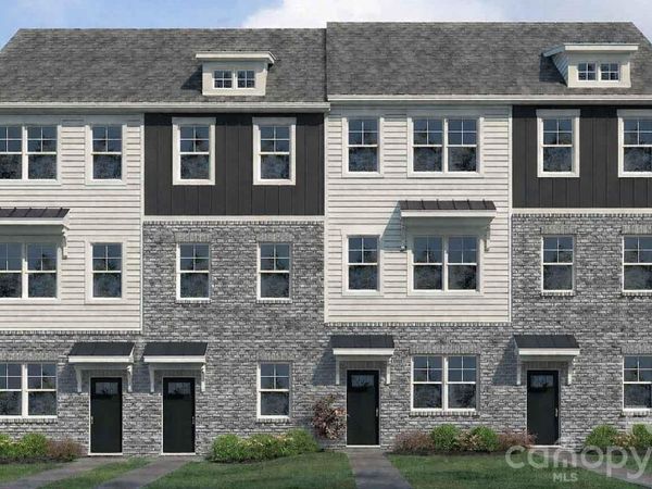 707 Silvertree Way, Charlotte, NC 28205