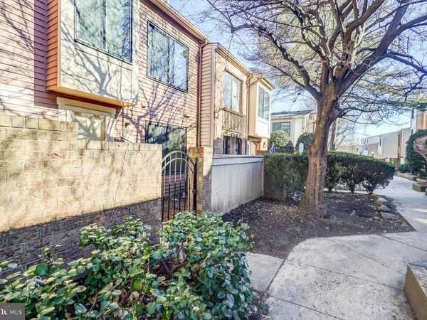 21 DOCENA COURT, GAITHERSBURG, MD 20886