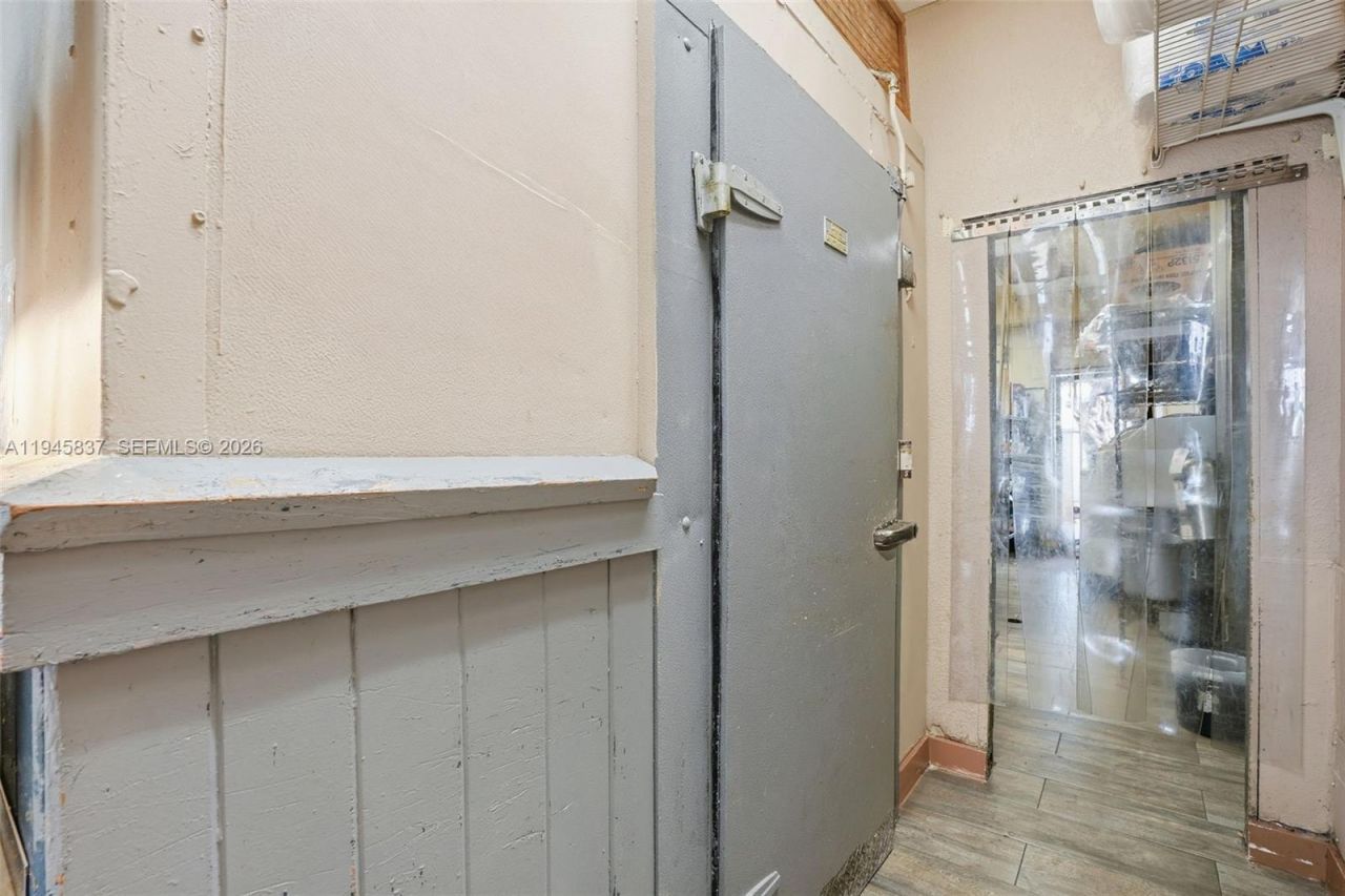 Confidential 76th St, Hialeah, FL 33018 Photo