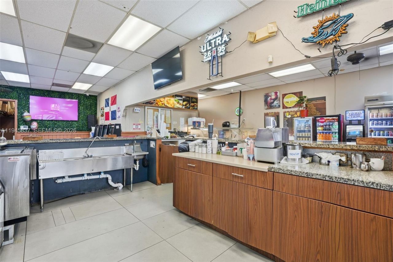 Confidential 76th St, Hialeah, FL 33018 Photo