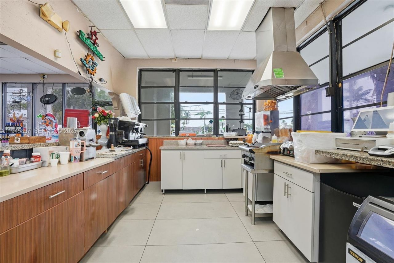 Confidential 76th St, Hialeah, FL 33018 Photo