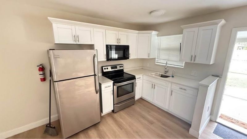 800 Moffett Street, Unit 4, Hallandale Beach, FL 33009 Photo