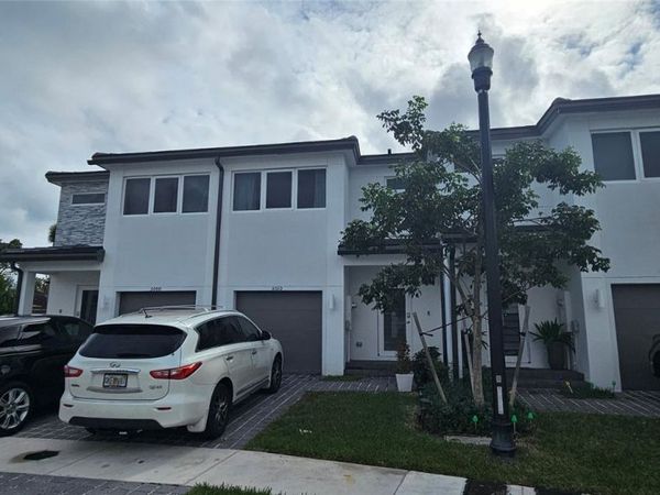 5010 SW 37th St, Unit 5010, Pembroke Park, FL 33023