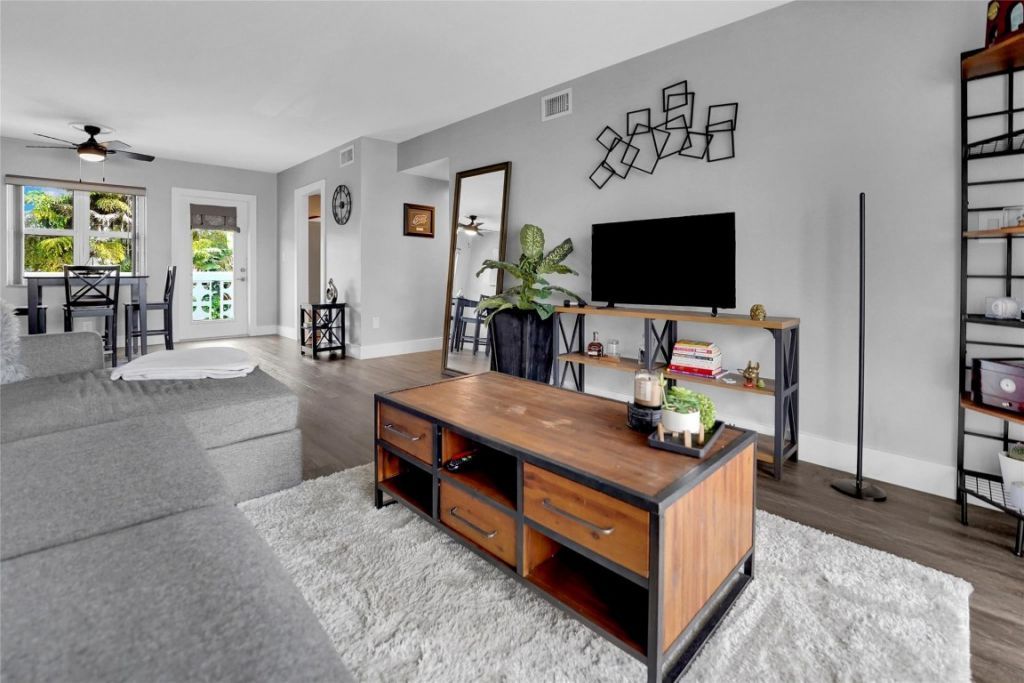 2161 NE 42nd Court, Unit 215, Lighthouse Point, FL 33064 Photo