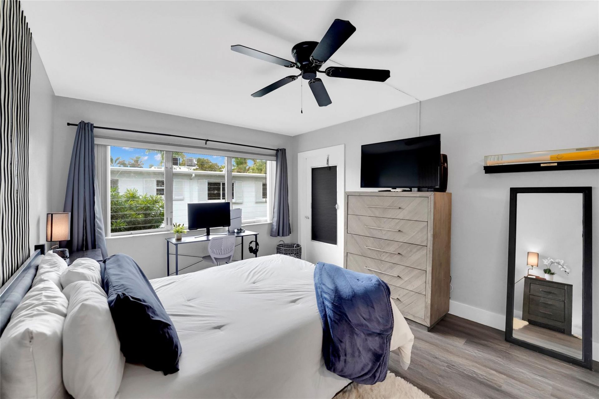 2161 NE 42nd Court, Unit 215, Lighthouse Point, FL 33064 Photo