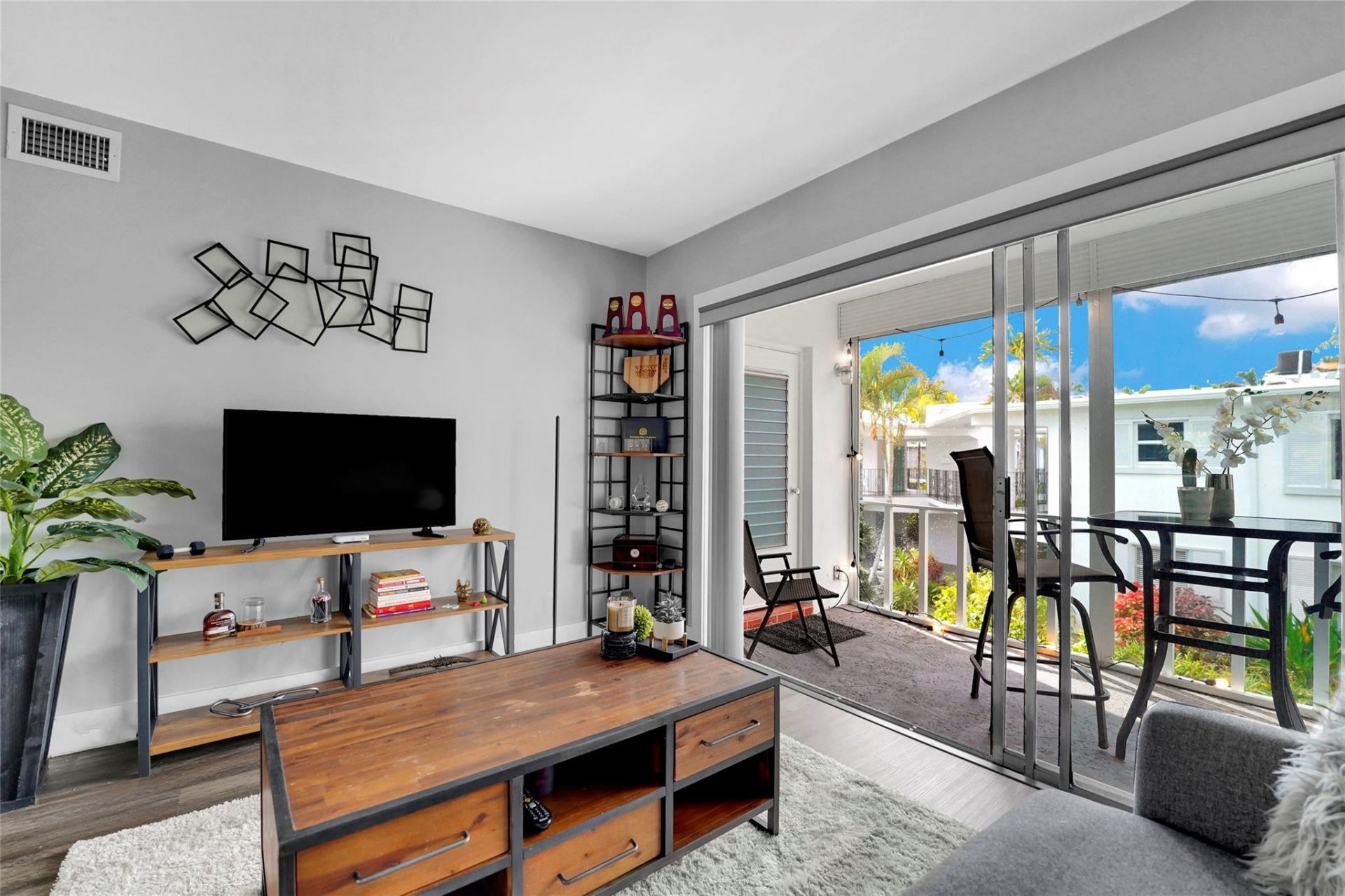 2161 NE 42nd Court, Unit 215, Lighthouse Point, FL 33064 Photo